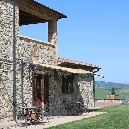 مزرعة للإقامة Agriturismo La Paciarella